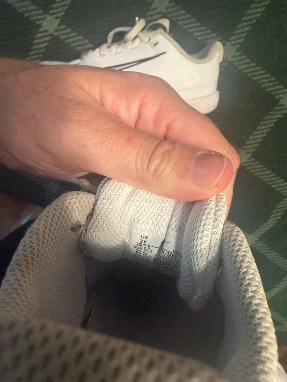 Kids 2Y Nike vapor White and Black Mesh cleats